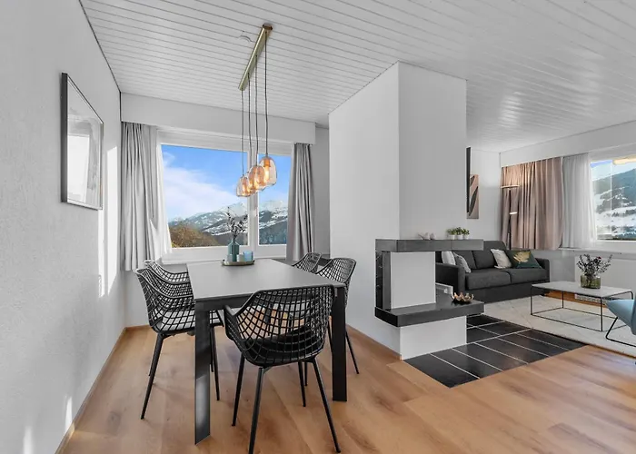 Top Aussicht Mit Poolbereich In Skiregion Brigels