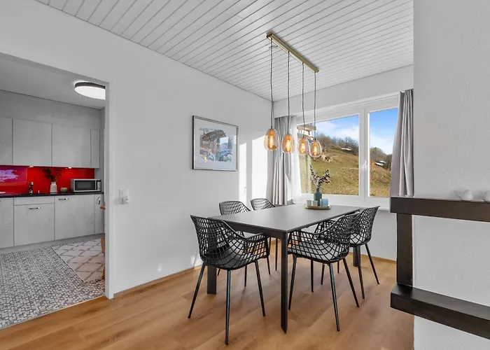 Top Aussicht Mit Poolbereich In Skiregion Brigels